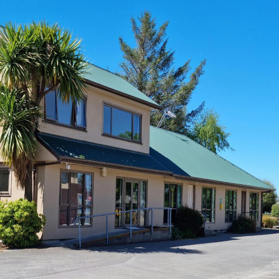 Methven Motel & Apartments Bagian luar foto