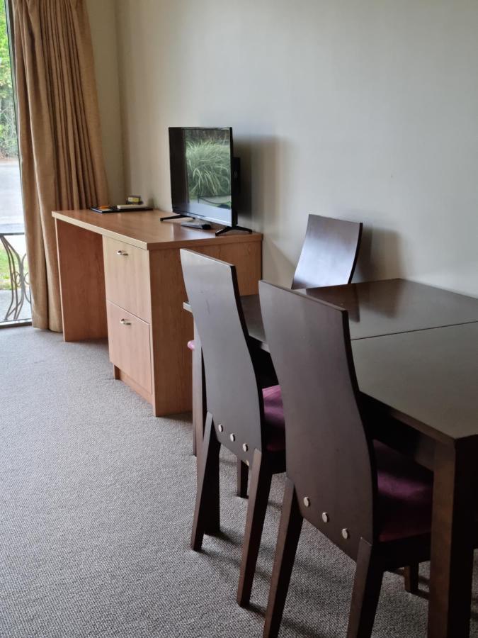 Methven Motel & Apartments Bagian luar foto