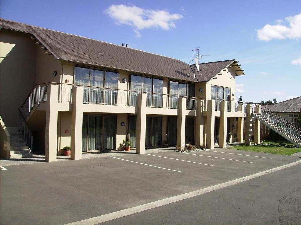 Methven Motel & Apartments Bagian luar foto
